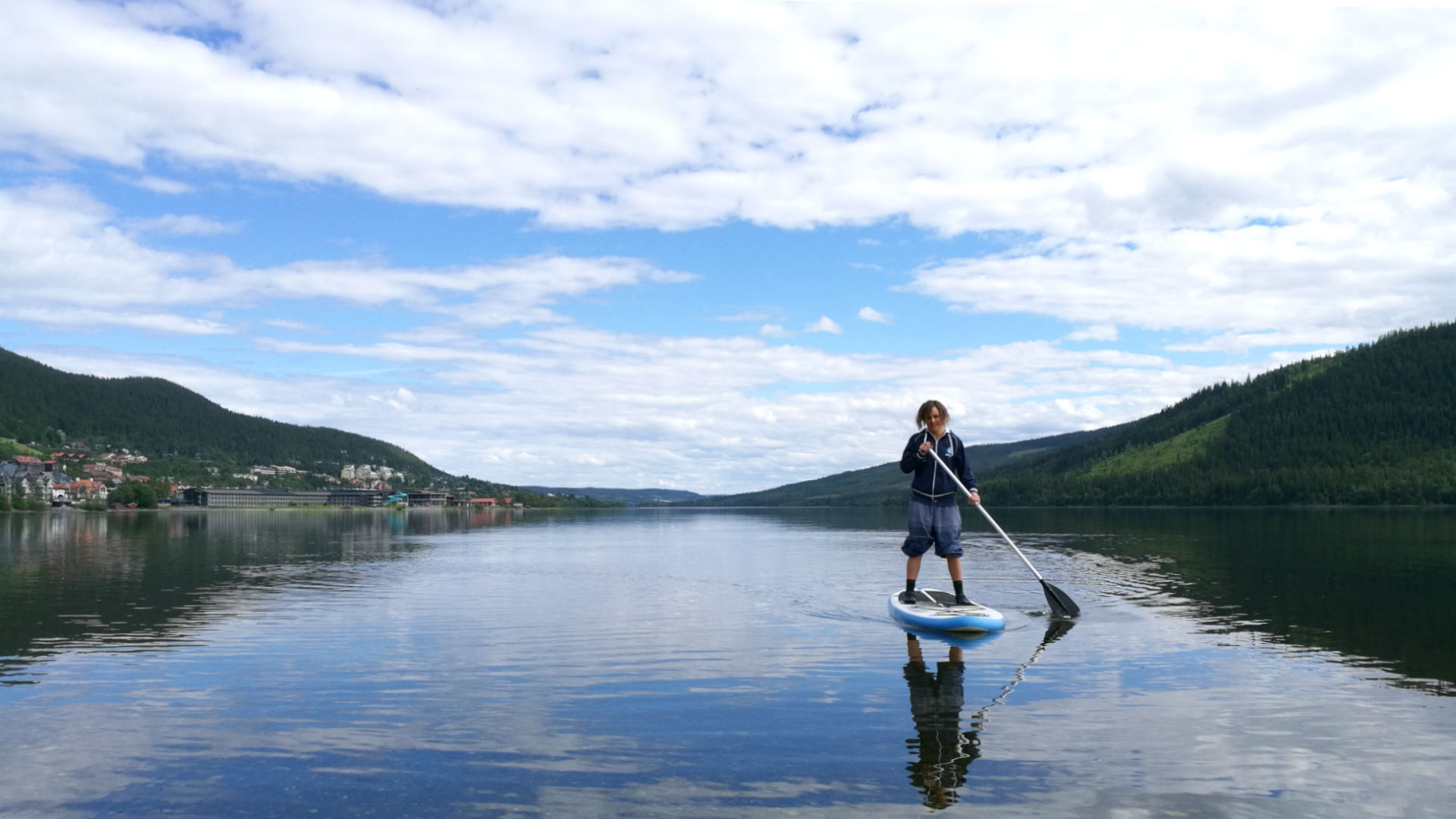 SUP på Åresjöns ljuva vatten