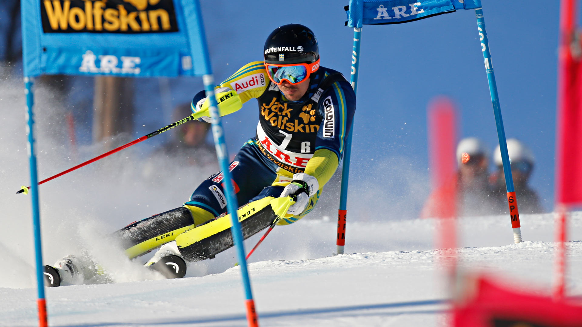 Competitor going down the slalom course in Åre.