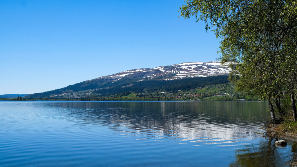 Åre Strand med utsikt mot Åreskutan