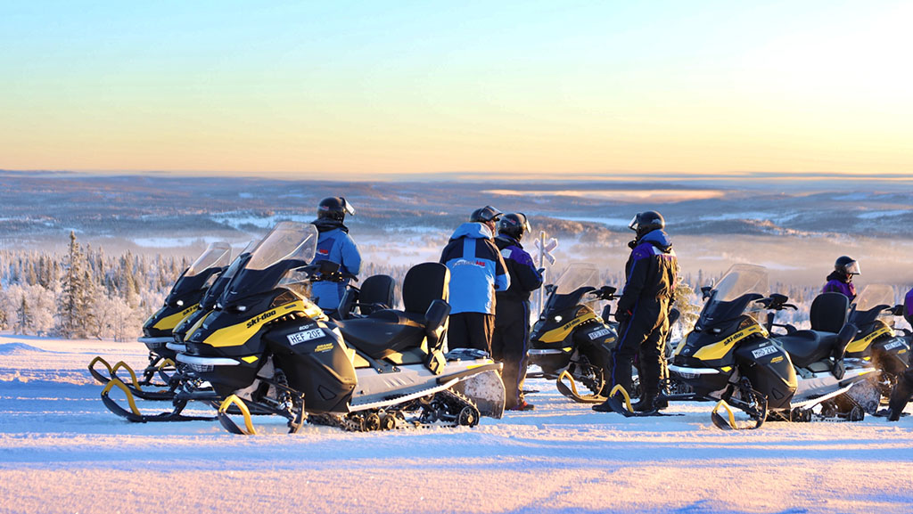 Snowmobile with Åre Nature Adventures