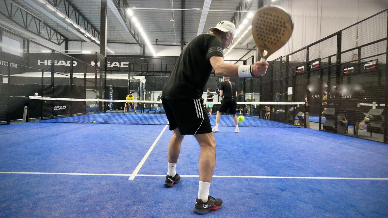 Prova på Padel på Åre Sportcenter