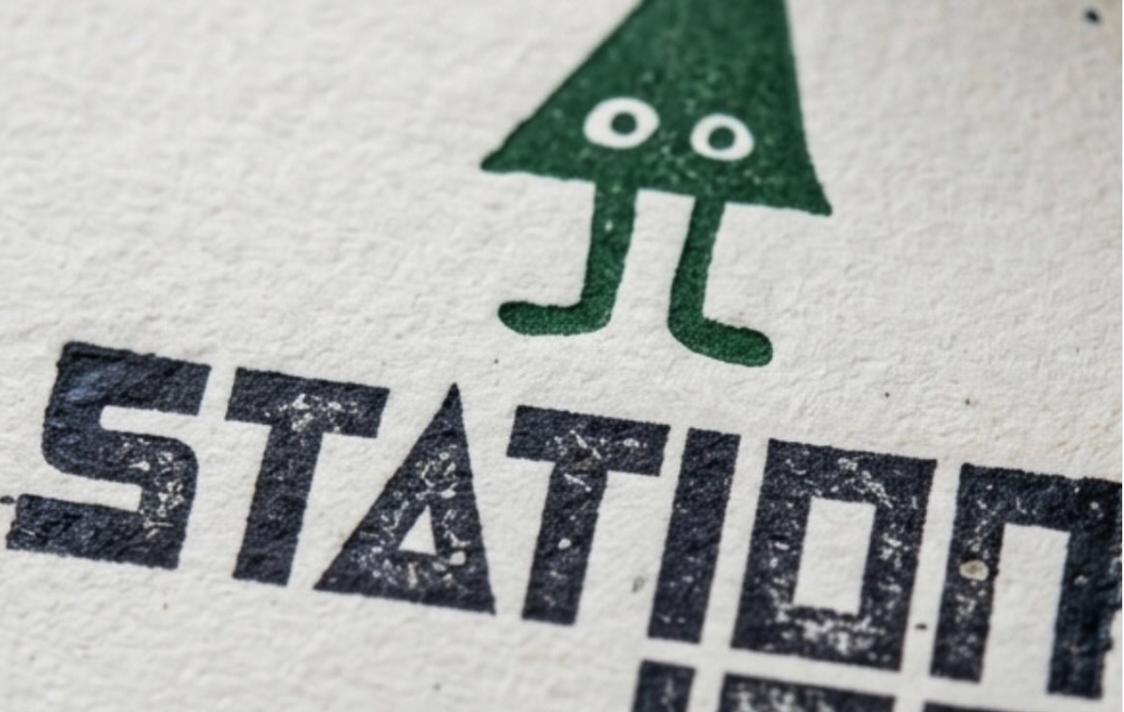 Restauran station 100 logo