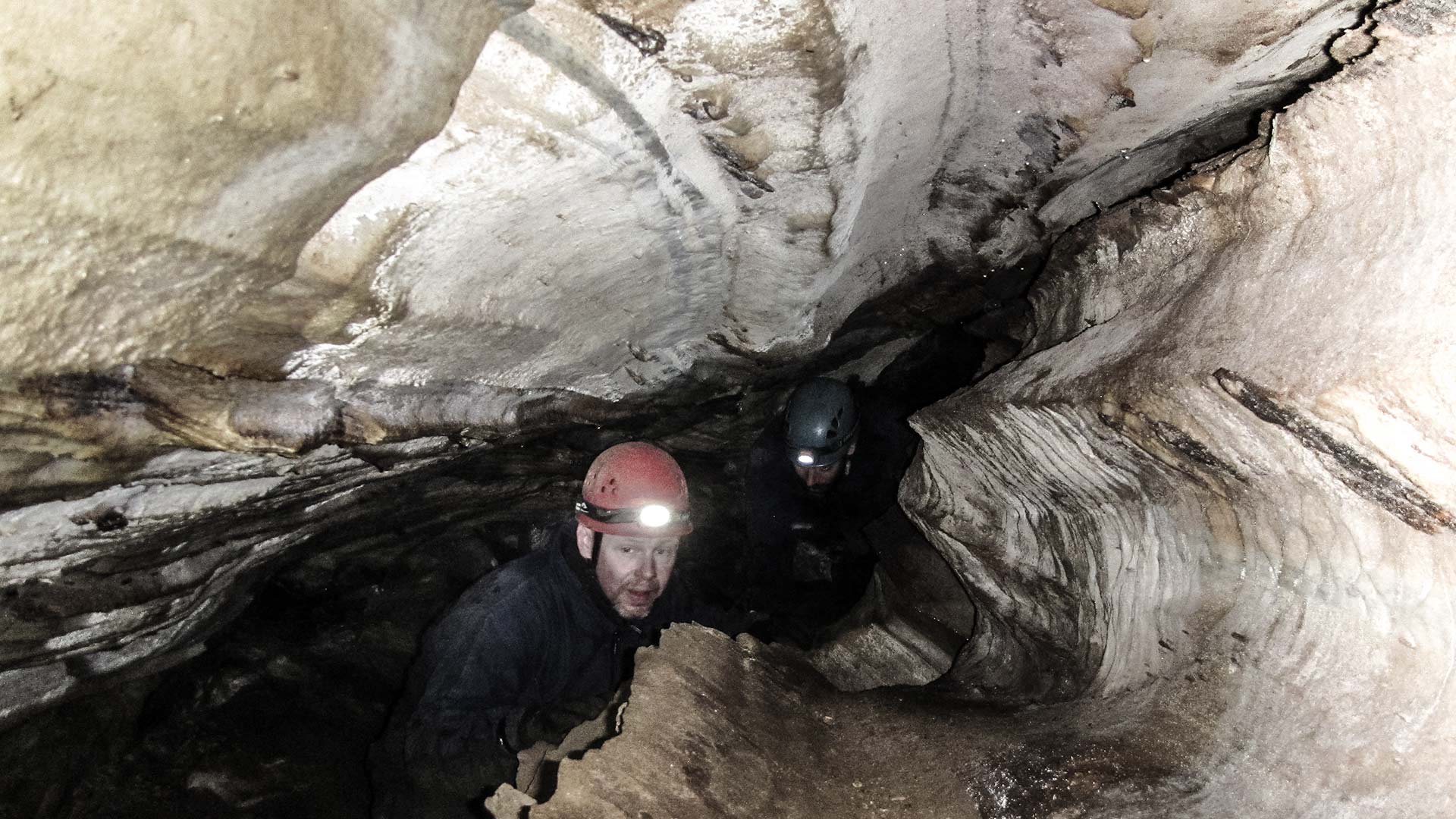 Grottkrypning med JoPe i Åres grottsystem